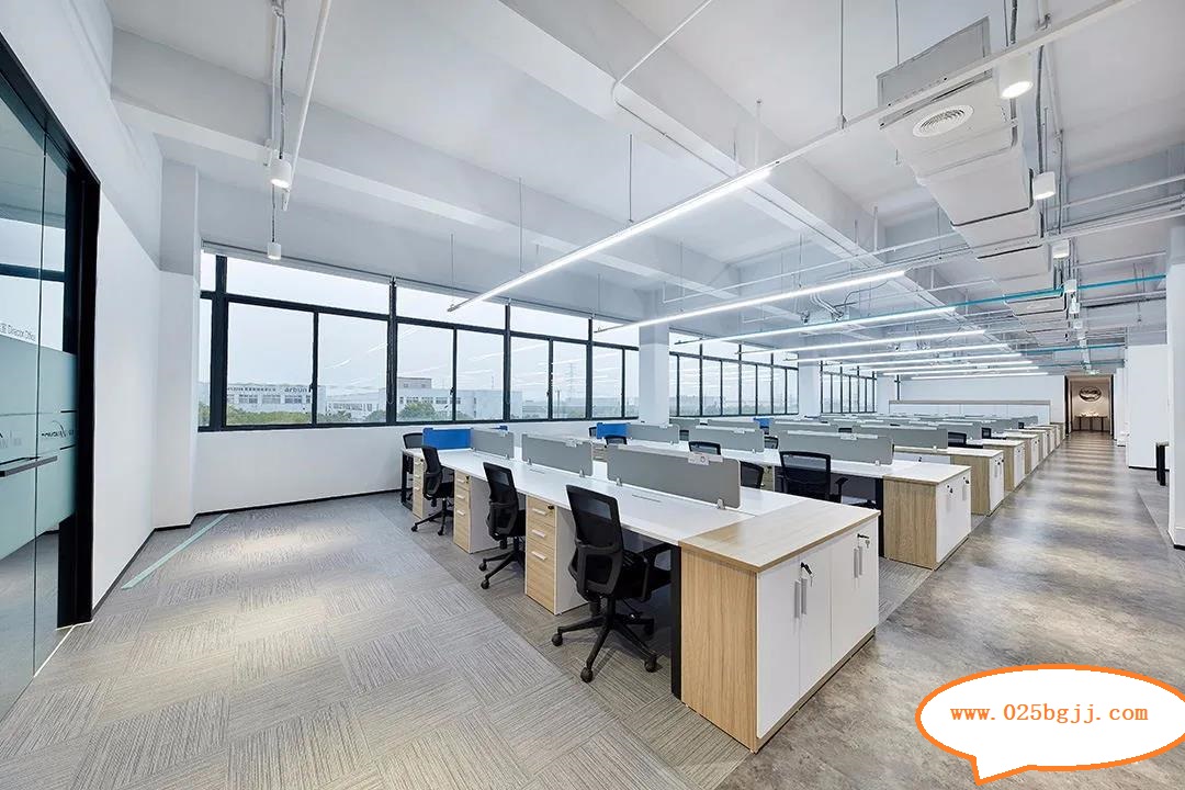 康冠辦公桌如何能隨心“折騰擺布”？