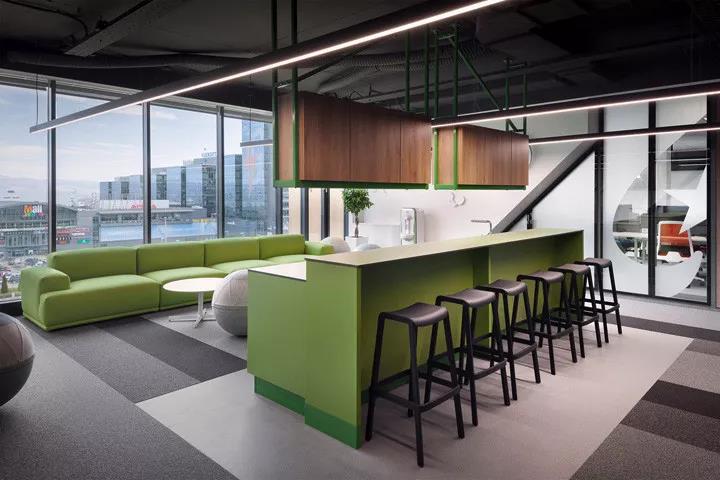 選購辦公家具大班臺時(shí)要注意哪些問題？